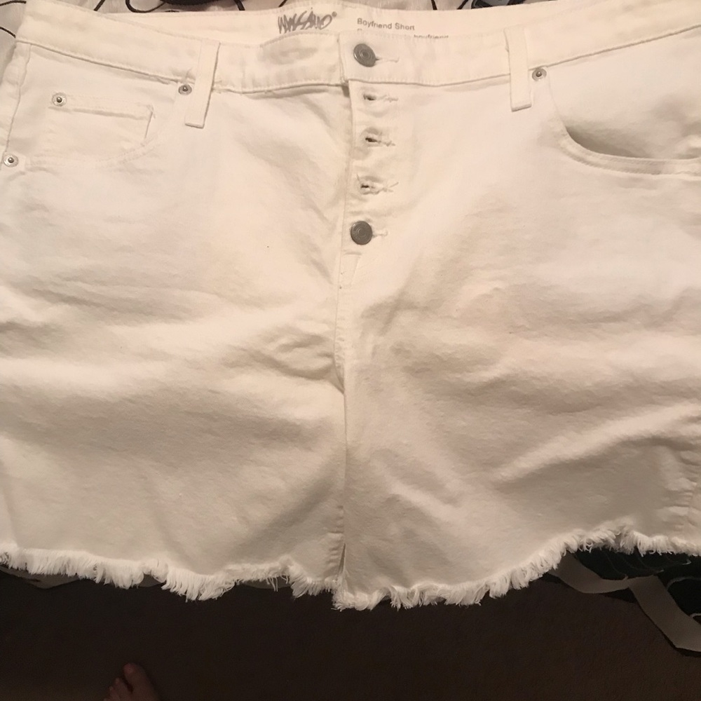 White jean shorts